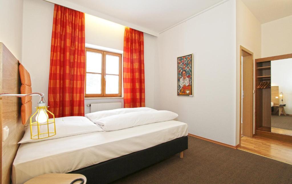 Hotel Gut Schwaige Ebenhausen Номер фото